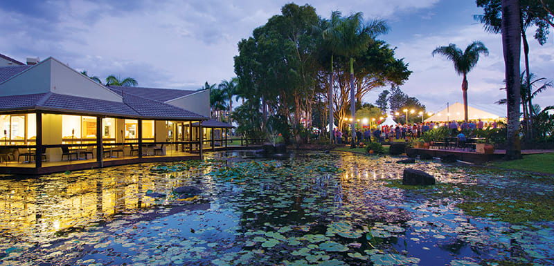 oaks-oasis-resort-restaurant-outdoor-event-sunshine-coast oaks-oasis-resort-restaurant-outdoor-event-sunshine-coast